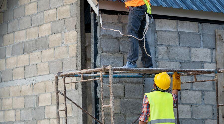 Professional gutter cleaning in Woodacre, CA